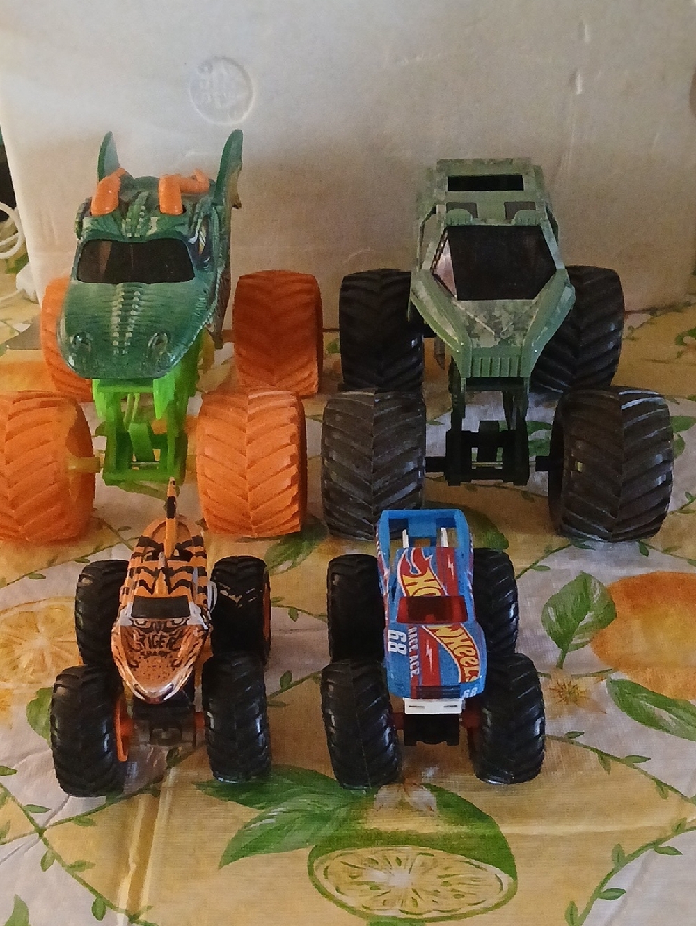 2 Monster Jam  Trucks, 2 Hot Wheels Monster Trucks